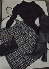 Cargar imagen en el visor de la Galería, Regina Dress- Black/White Plaid

