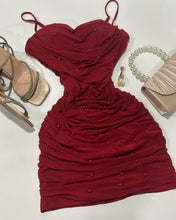 Carregue a imagem no visualizador da Galeria, Pearly Girly Dress- Red
