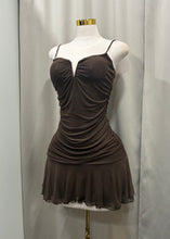 Cargar imagen en el visor de la Galería, Adalette Dress- Brown
