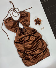 Load image into Gallery viewer, Leah Dress- Brown
