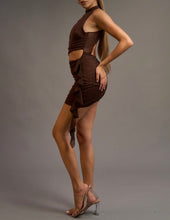 Carregue a imagem no visualizador da Galeria, Daniela Dress- Brown
