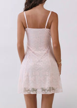 Cargar imagen en el visor de la Galería, Alora Dress- Light Pink
