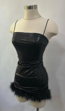 Carregue a imagem no visualizador da Galeria, Denyse Dress- Black
