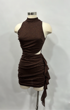 Carregue a imagem no visualizador da Galeria, Daniela Dress- Brown
