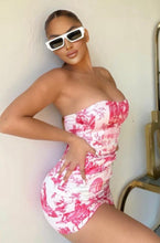 Cargar imagen en el visor de la Galería, Pink Odyssey Dress- Pink/White Print
