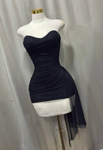 Load image into Gallery viewer, Sofia Dress- Black

