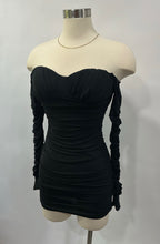 Carregue a imagem no visualizador da Galeria, Reina Rhinestone Dress- Black
