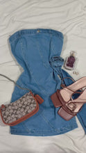 Carregue e reproduza o vídeo no visualizador da Galeria, Adele Dress- Denim
