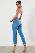 Carregue a imagem no visualizador da Galeria, Valerie Boyfriend Jeans- Medium Stone
